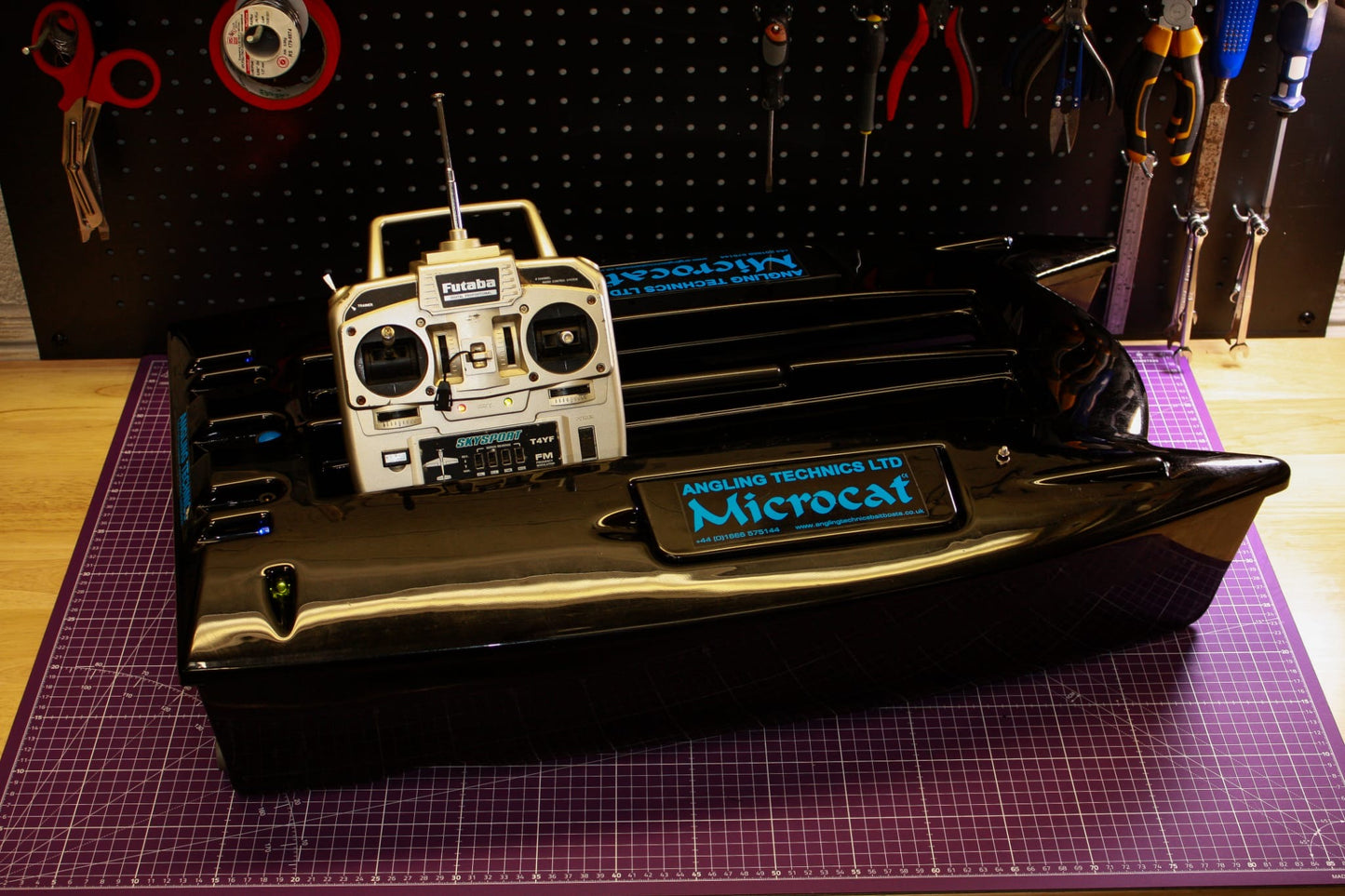 Microcat MK1 Bait Boat