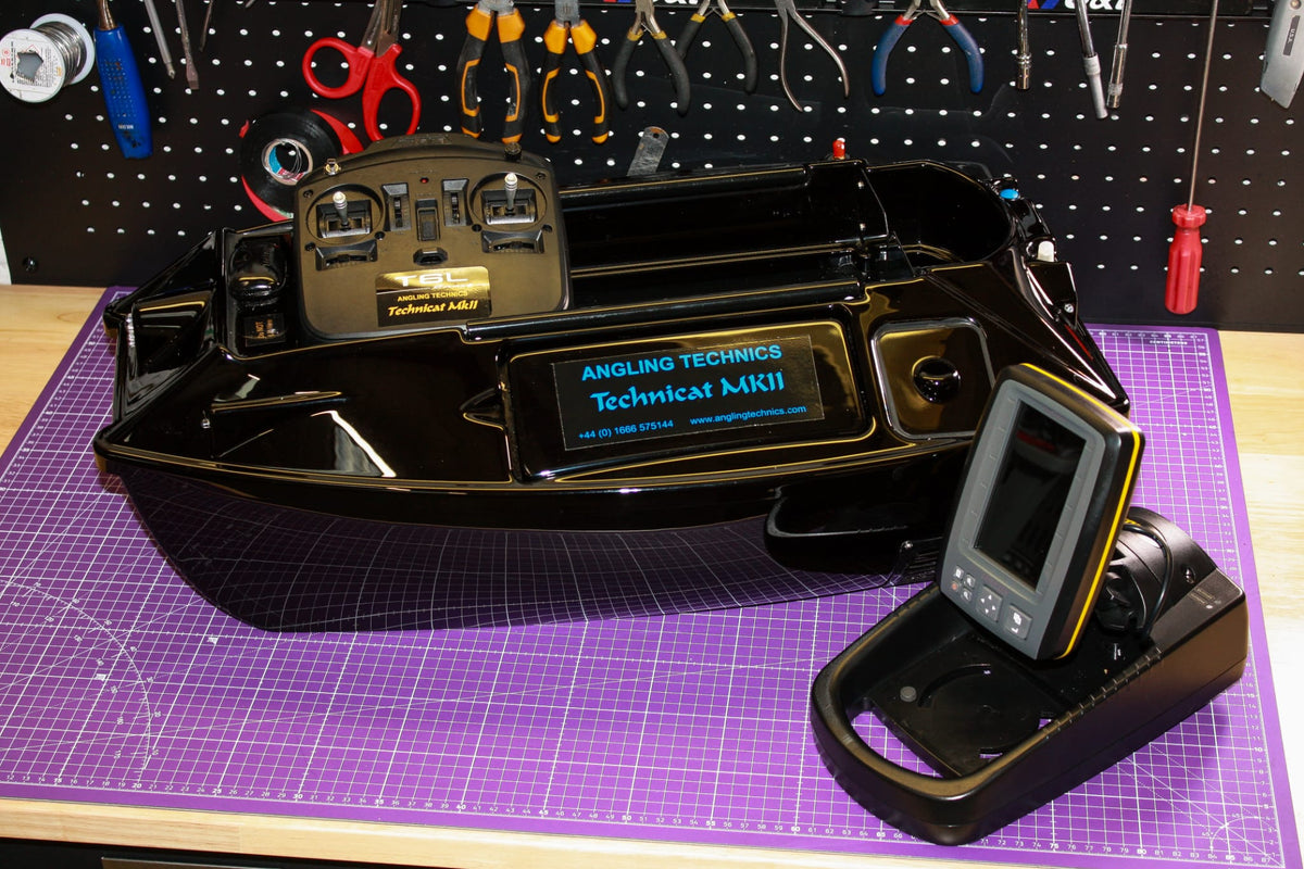 Technicat MK2 Bait Boat + Toslon 640 GPS